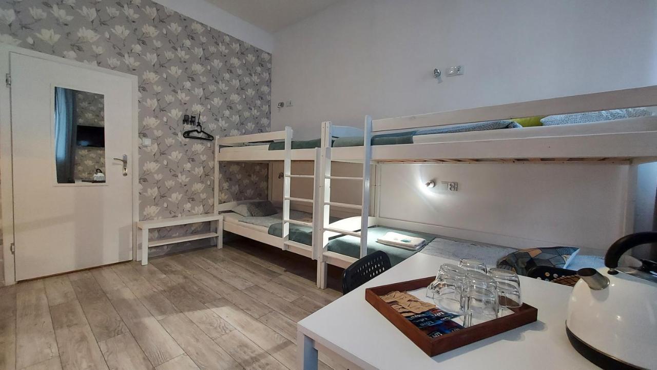 Deja Vu Hostel Varsavia Esterno foto