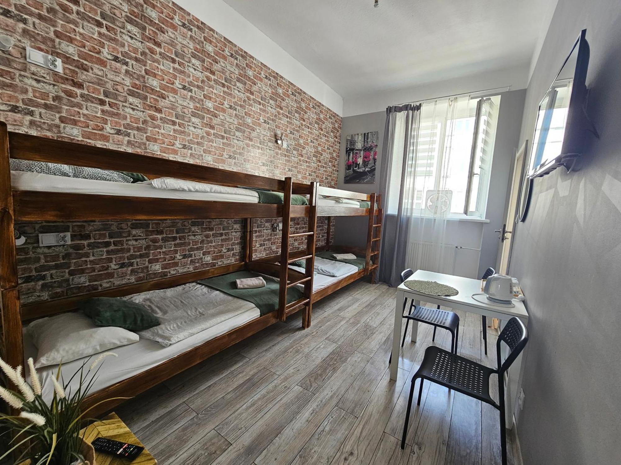 Deja Vu Hostel Varsavia Esterno foto